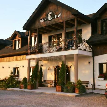 Osrodek Bialy Lew Bed & Breakfast Wojciechow  ภายนอก รูปภาพ