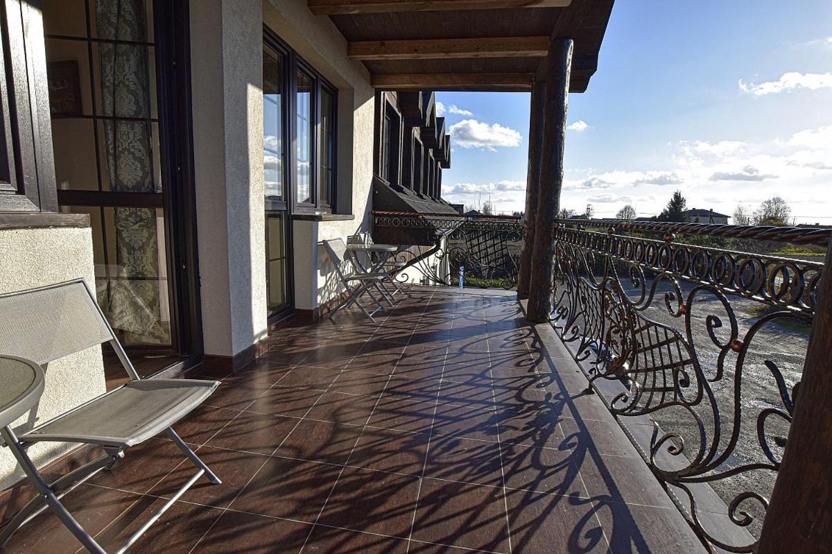 Osrodek Bialy Lew Bed & Breakfast Wojciechow  ภายนอก รูปภาพ