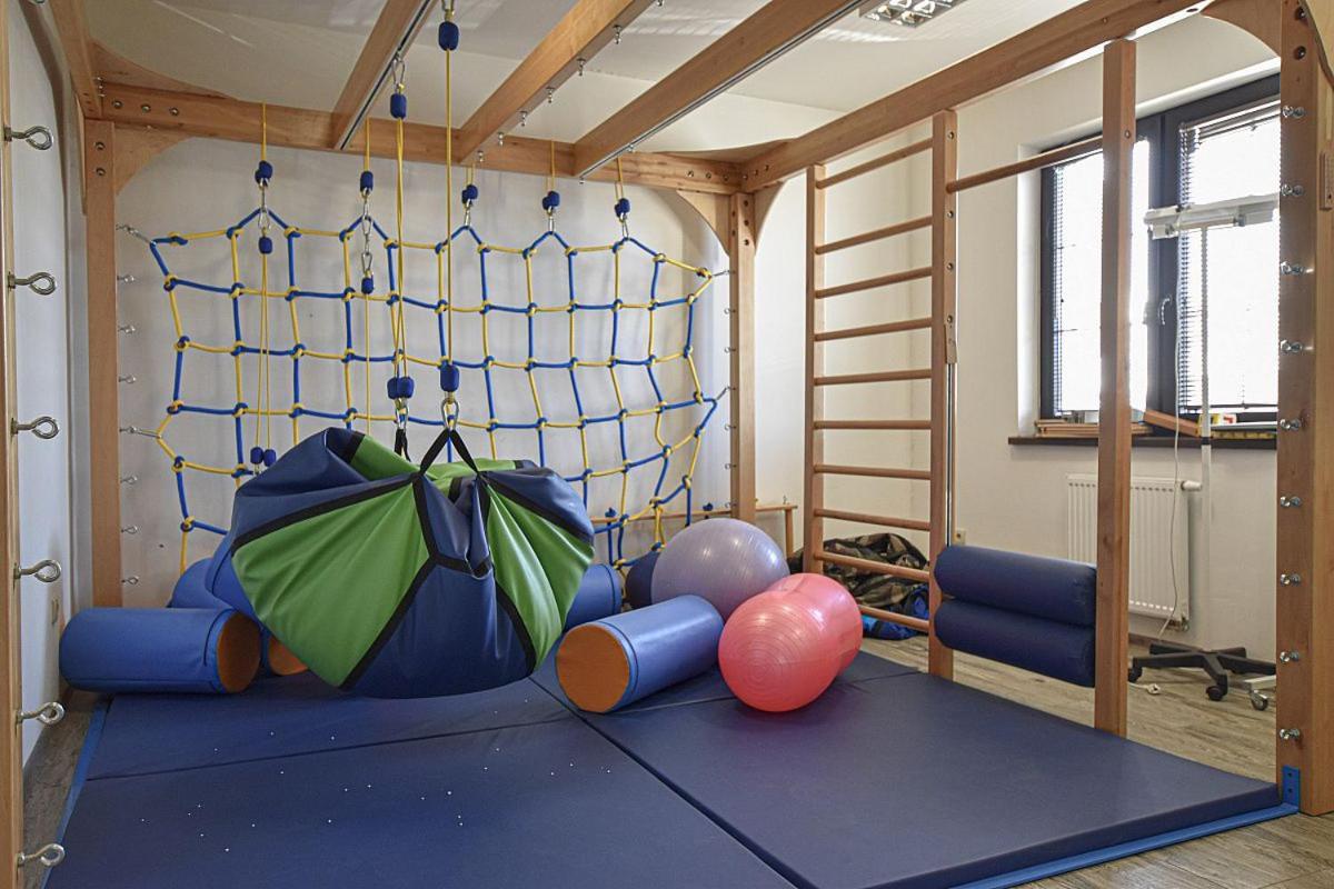 Osrodek Bialy Lew Bed & Breakfast Wojciechow  ภายนอก รูปภาพ