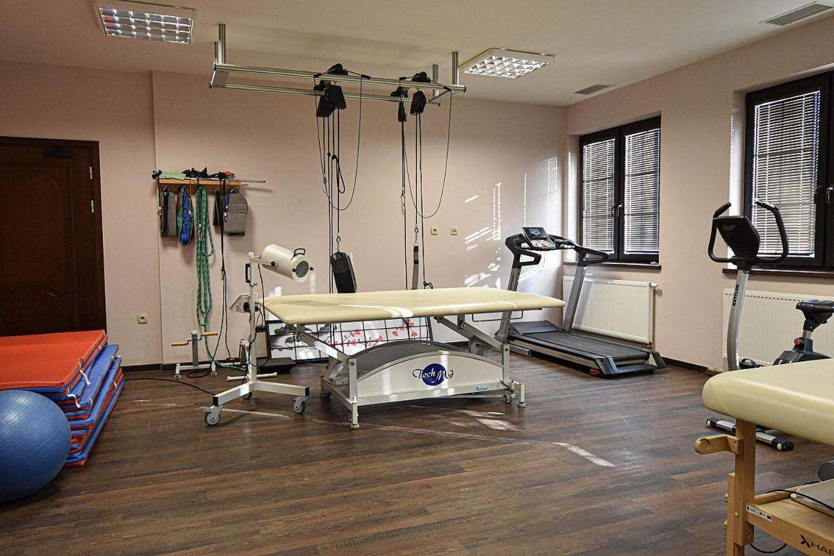 Osrodek Bialy Lew Bed & Breakfast Wojciechow  ภายนอก รูปภาพ