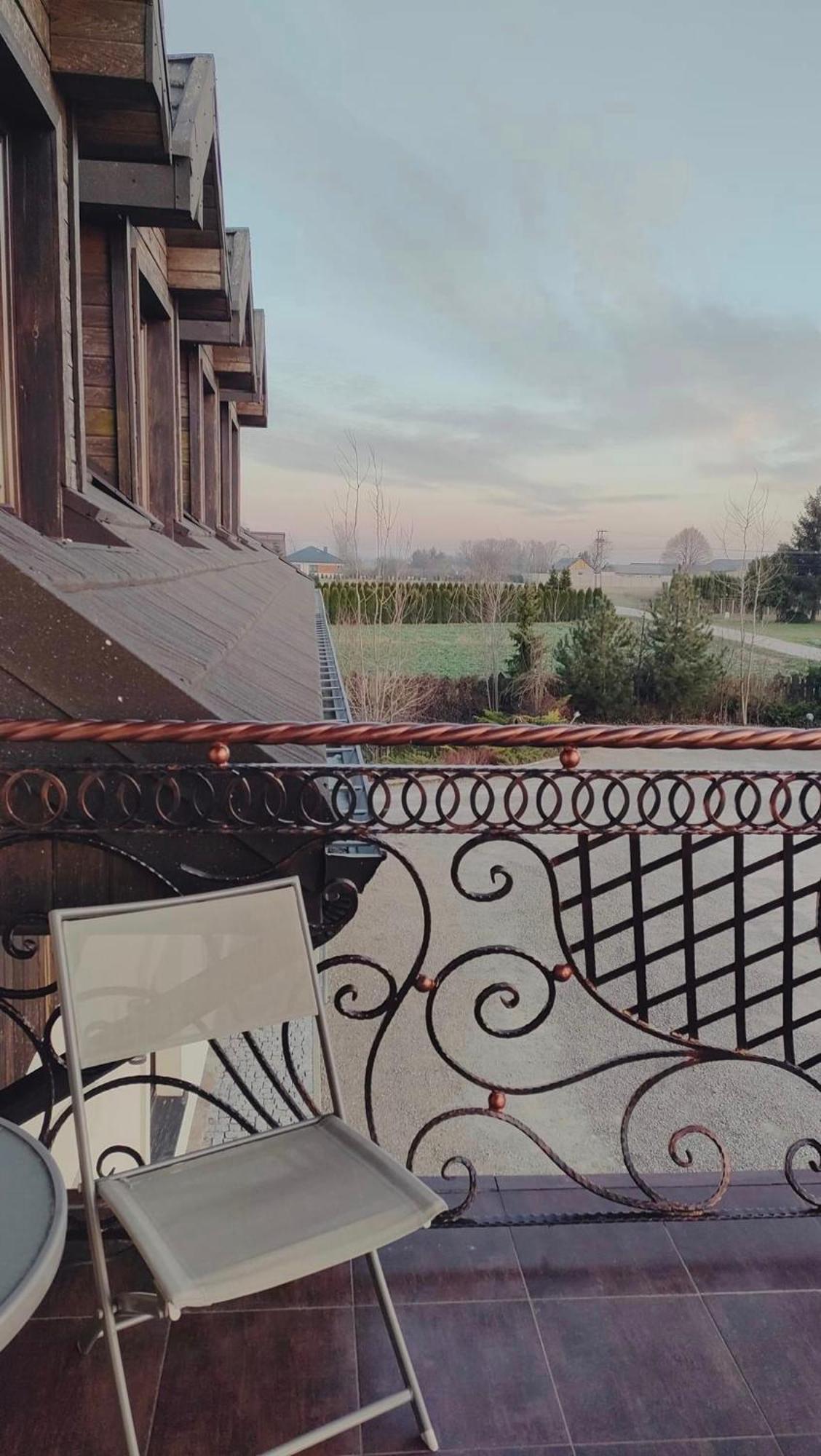 Osrodek Bialy Lew Bed & Breakfast Wojciechow  ภายนอก รูปภาพ