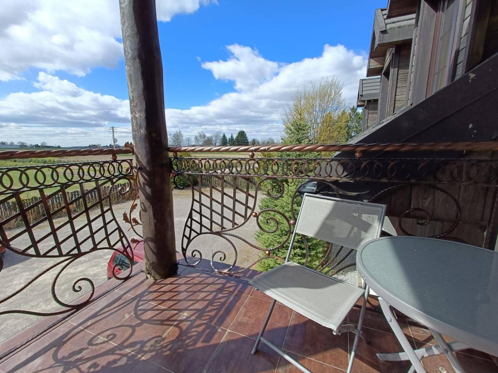 Osrodek Bialy Lew Bed & Breakfast Wojciechow  ภายนอก รูปภาพ