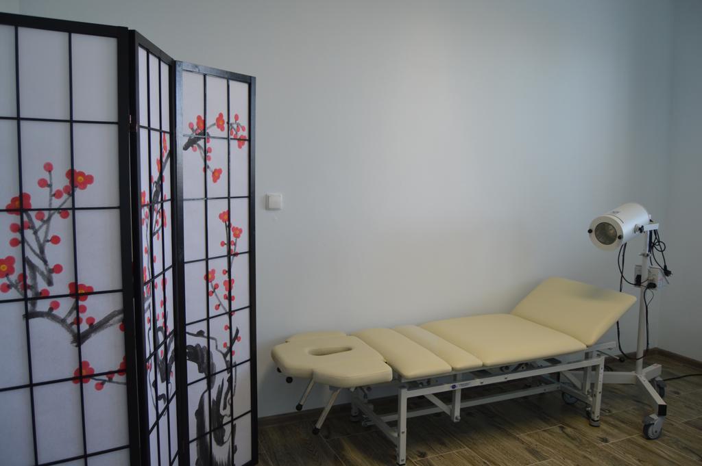 Osrodek Bialy Lew Bed & Breakfast Wojciechow  ภายนอก รูปภาพ