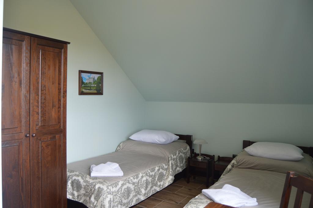 Osrodek Bialy Lew Bed & Breakfast Wojciechow  ภายนอก รูปภาพ